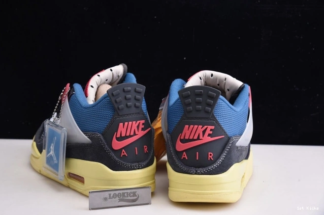 1st Kicks RETRO AIR OFF 4 NOIR UNION JORDAN DC9533-001 0715